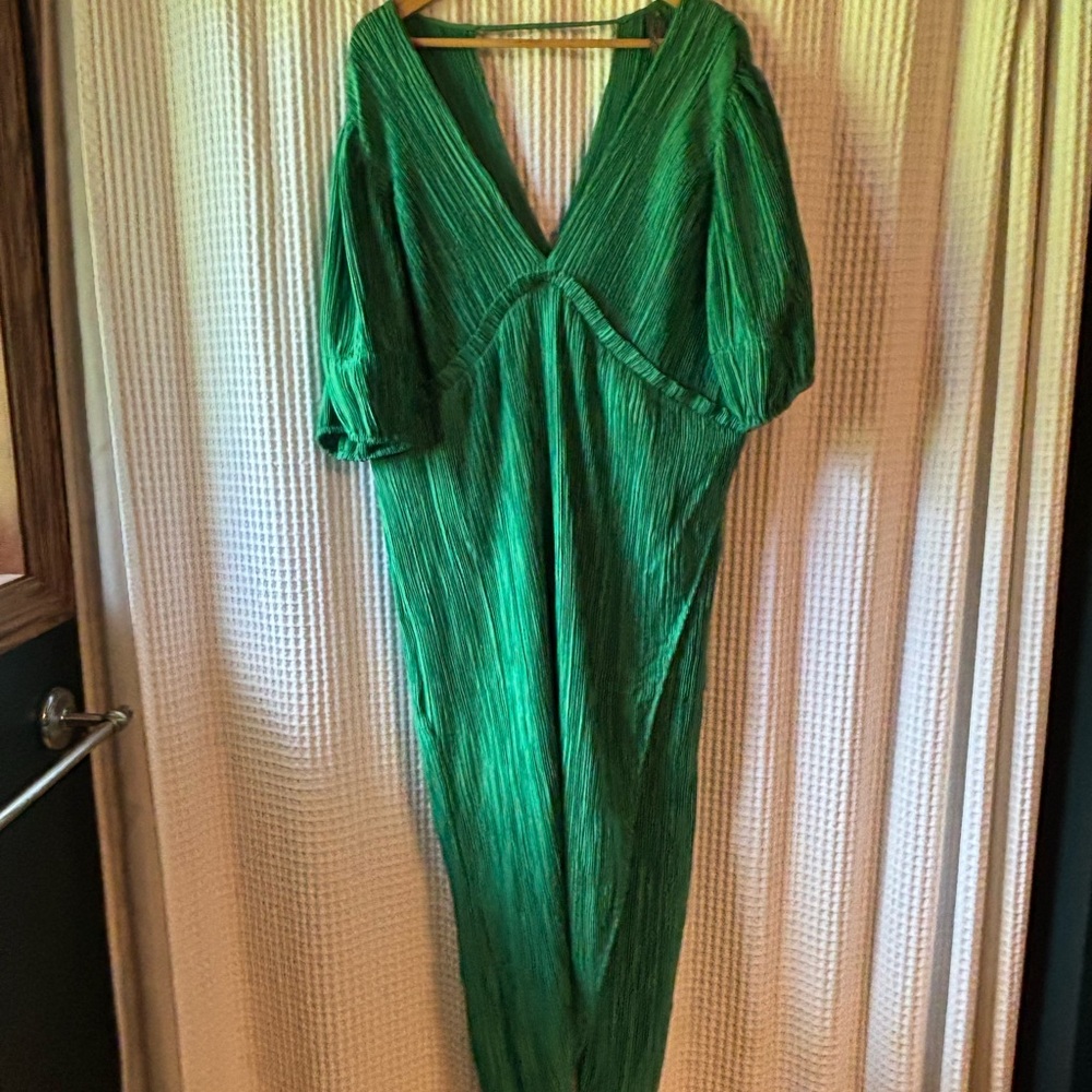 Anthropologie Elegant Green Pleated Dress